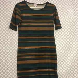 🌲LuLaRoe Small striped Julia dress